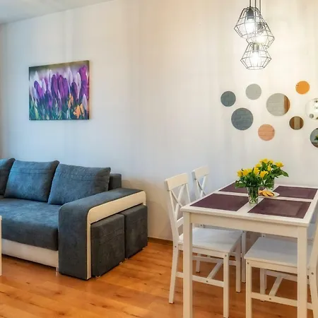 Viva Maria Z Basenem, Jacuzzi I Parkingiem Apartament