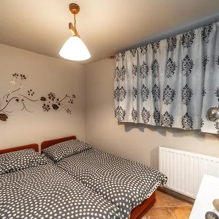 아파트 Viva Maria