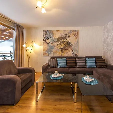 Vivaapart Rodzinne Apartamenty Z Basenem I Widokiem Na Giewont Apartment
