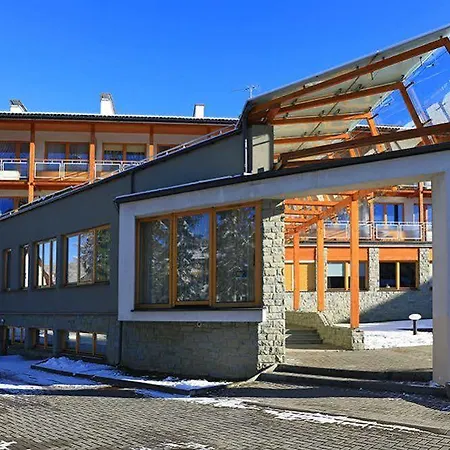 Vivaapart Rodzinne Z Basenem I Widokiem Na Giewont *